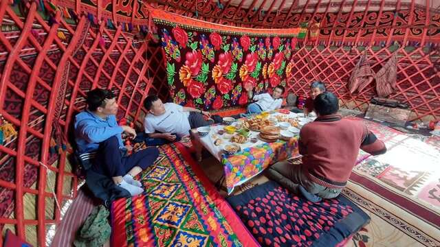 Отели типа «постель и завтрак» Bektemir Yurt Camp Murdash-4